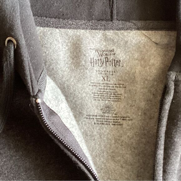 Harry Potter ,Hogwarts, Black Zip Up Black Hoodie
Men’s Size XL - Picture 2 of 4